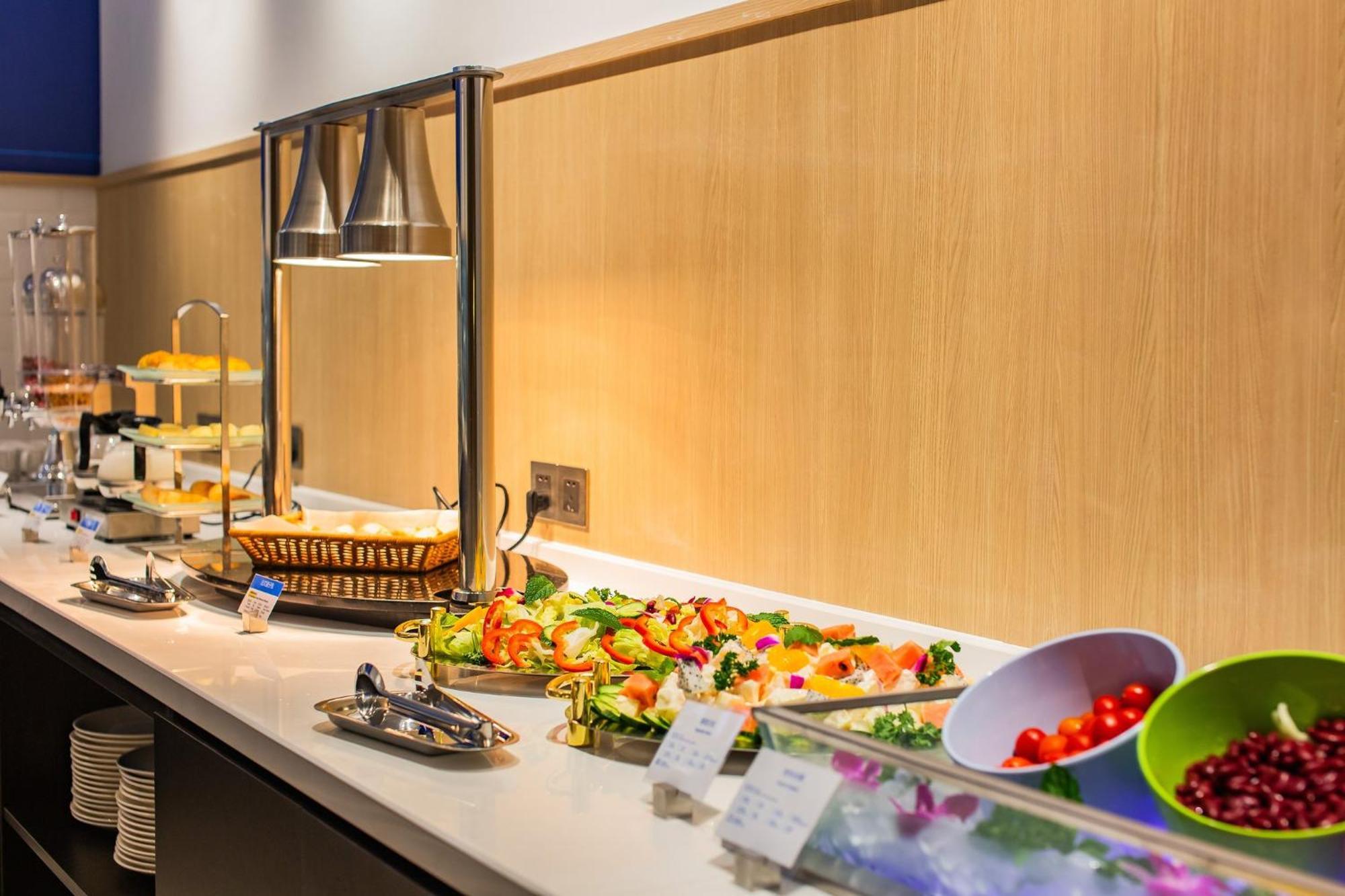 Holiday Inn Express Jiangmen Jianghai By Ihg Dış mekan fotoğraf